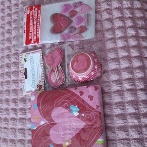 Valentine's day Treat Bags Cupcake Kit Napkins New